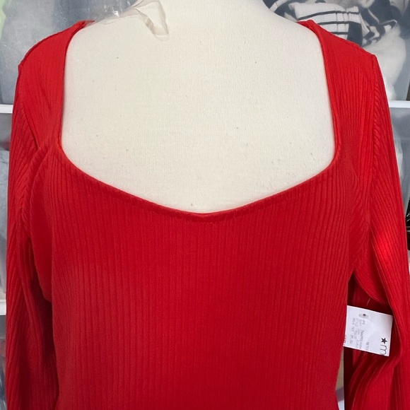 Red Dress - Picture 2 of 6